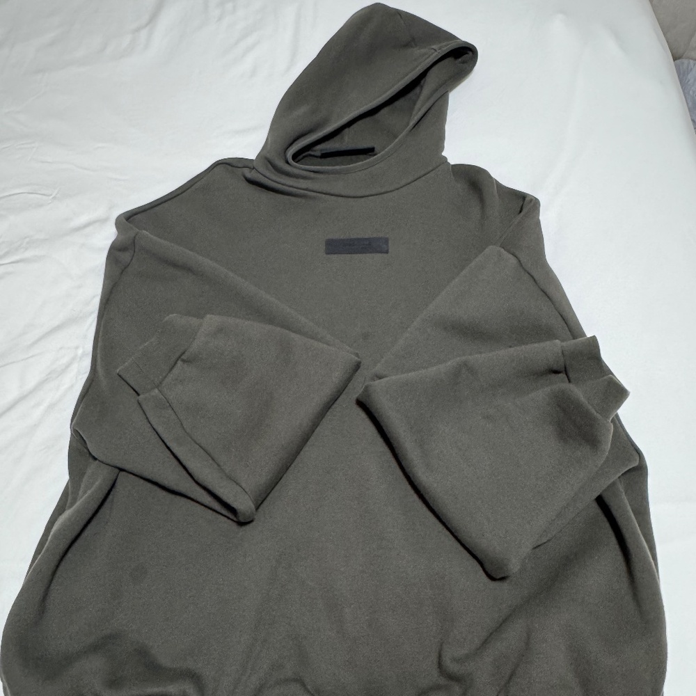 Essentials Sweatsuit Set